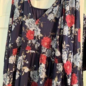 Floral V-Neck long sleeve top
